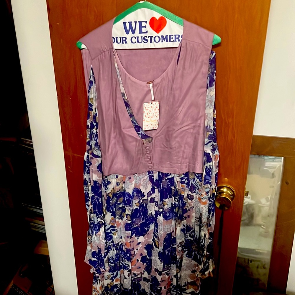 Brand new Free People dress long sleeve floral size large
